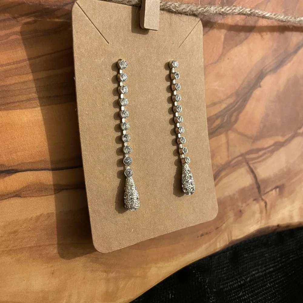 Stunning Silver Crystal Drop Earrings